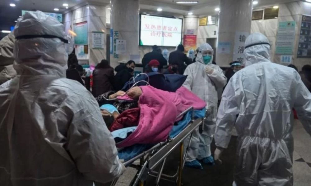 Κορονοϊός: Πότε κάποιος είναι μεταδοτικός - Πώς εξαπλώνεται